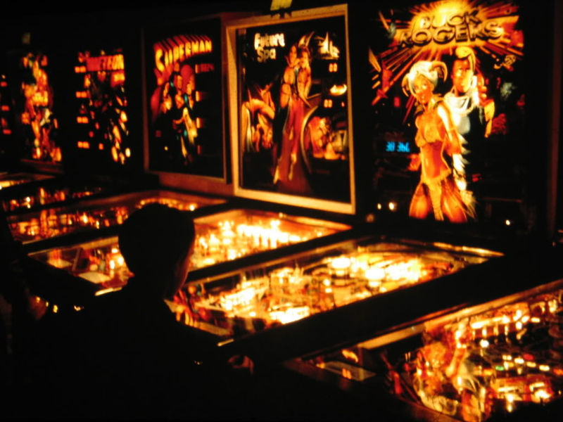 Illustration for article titled Relive the coin-op glory days with this arcade-themed photo set